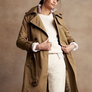 Banana Republic Essential Trench Coat- size Petite Small